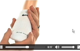 סרט וידאו למכירת גרביים